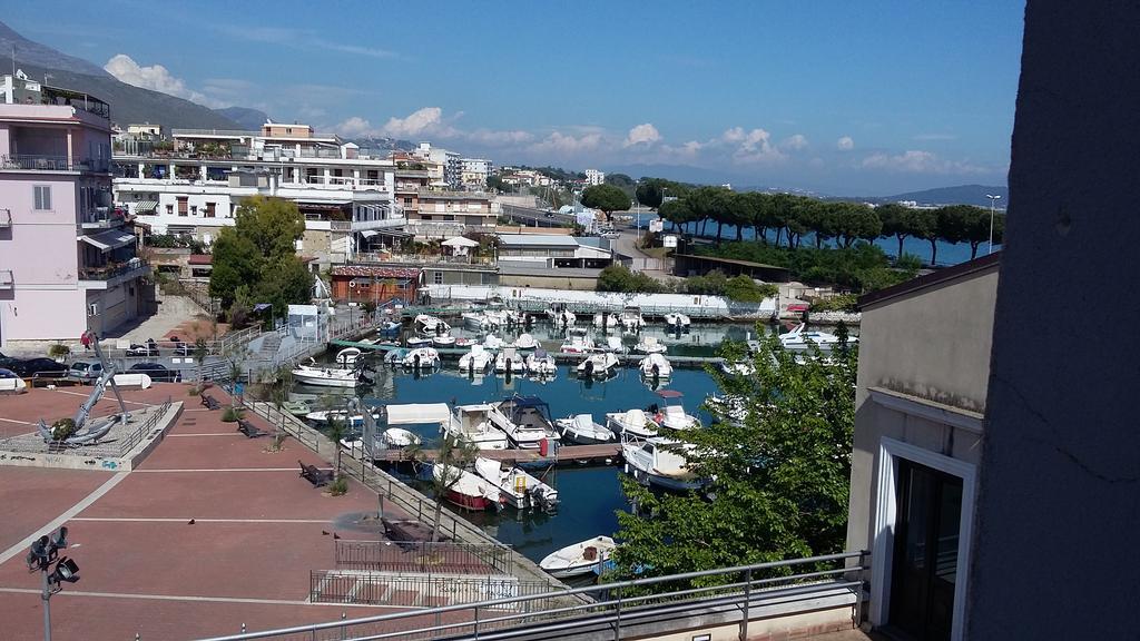 Casa Vacanze Torre Di Mola Formia Kültér fotó